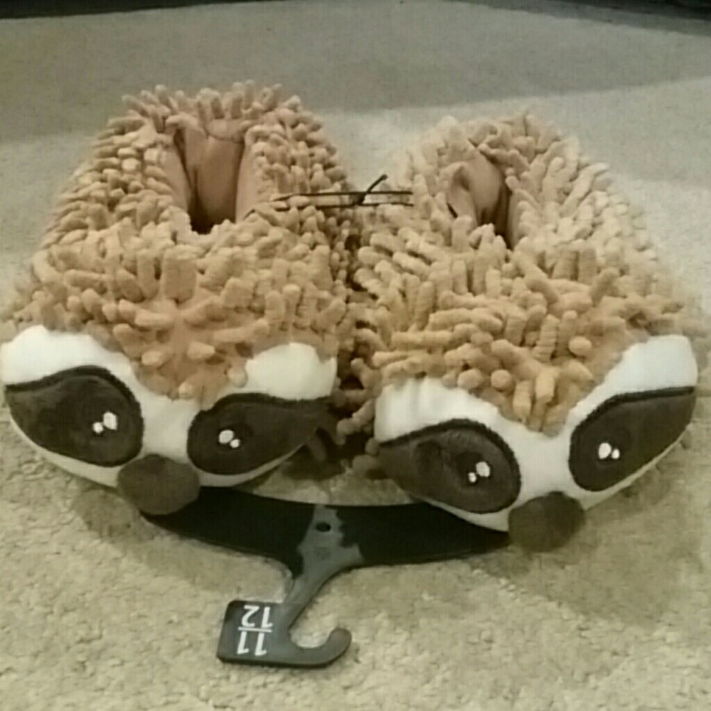 Sloth Slippers Brand New! Size kids unisex 11/12